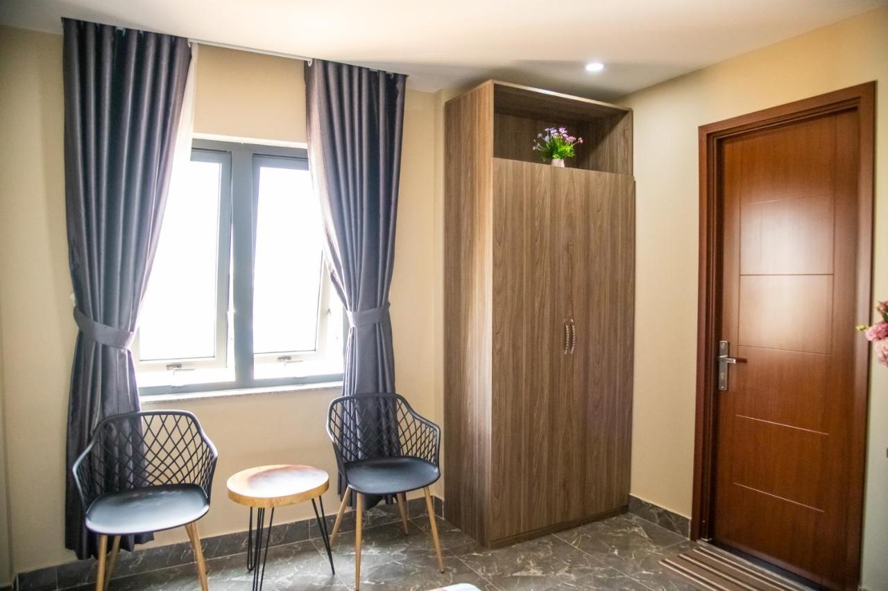 La Mia Lakeview Hotel Pleiku Bagian luar foto