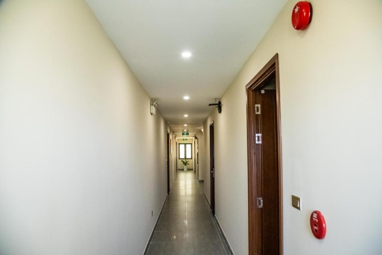 La Mia Lakeview Hotel Pleiku Bagian luar foto