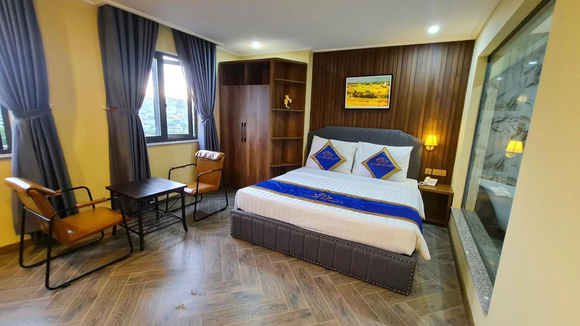 La Mia Lakeview Hotel Pleiku Bagian luar foto
